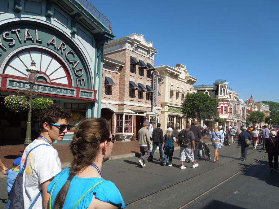 Disneyland Main Street Picture